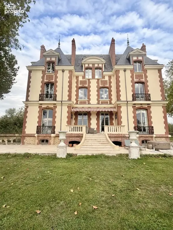 Château équestre de 560 m² sur 7,8 ha près de Deauville - photo 13