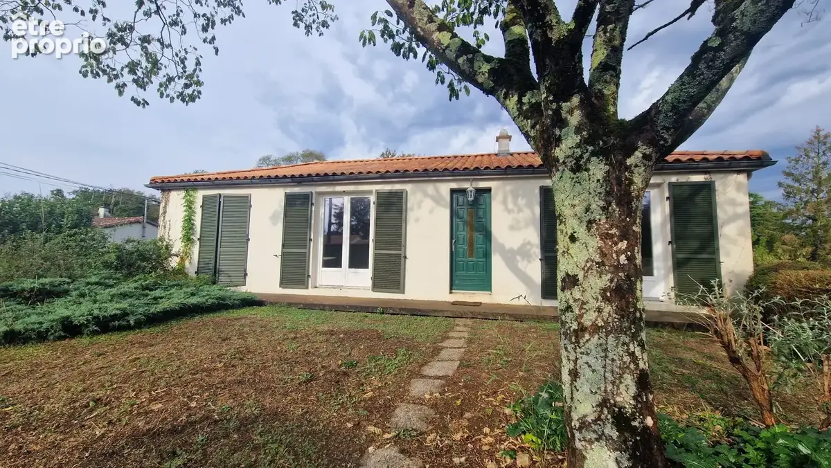 Maison à LA CRECHE