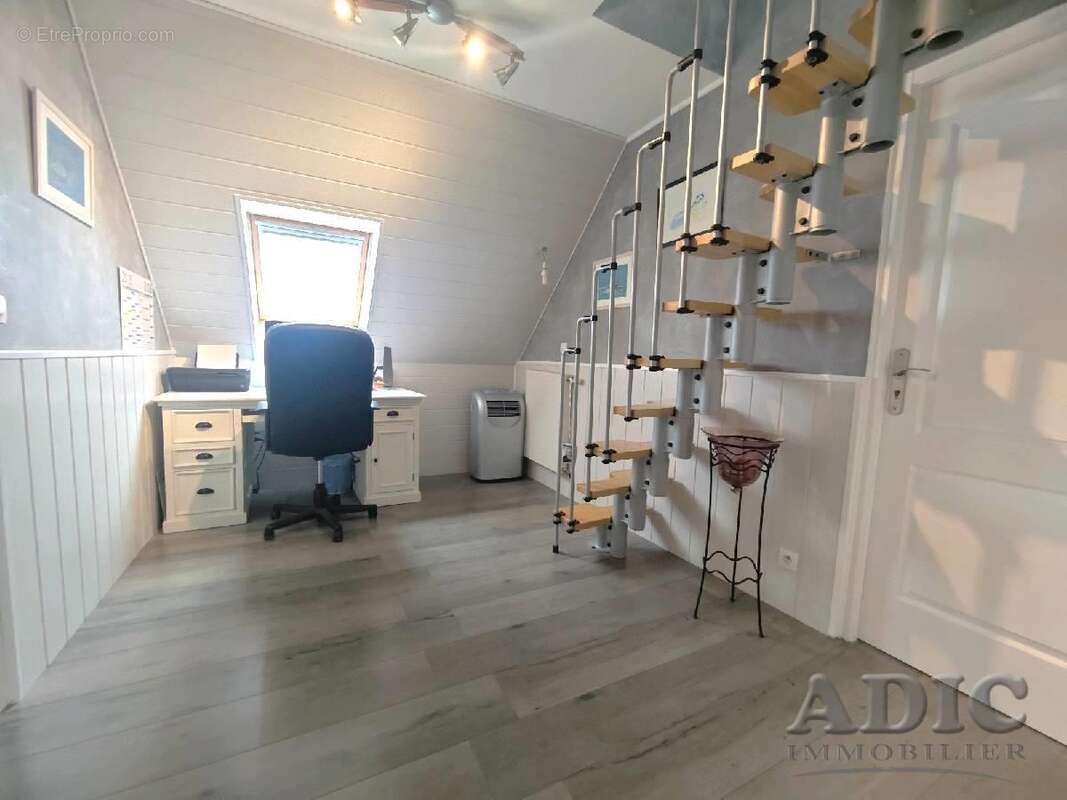 Maison à MOUSSY-LE-VIEUX