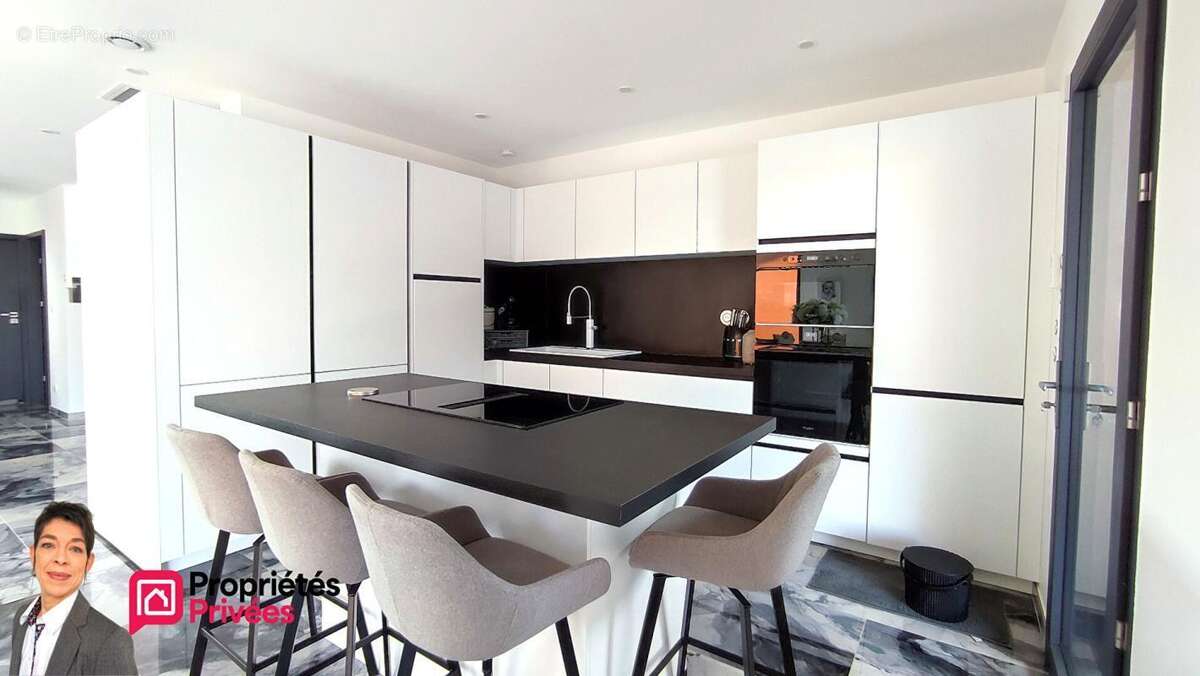 ROANNE (42300)  Villa contemporaine avec piscine, suite parentale et dépendance aménagée - photo 4