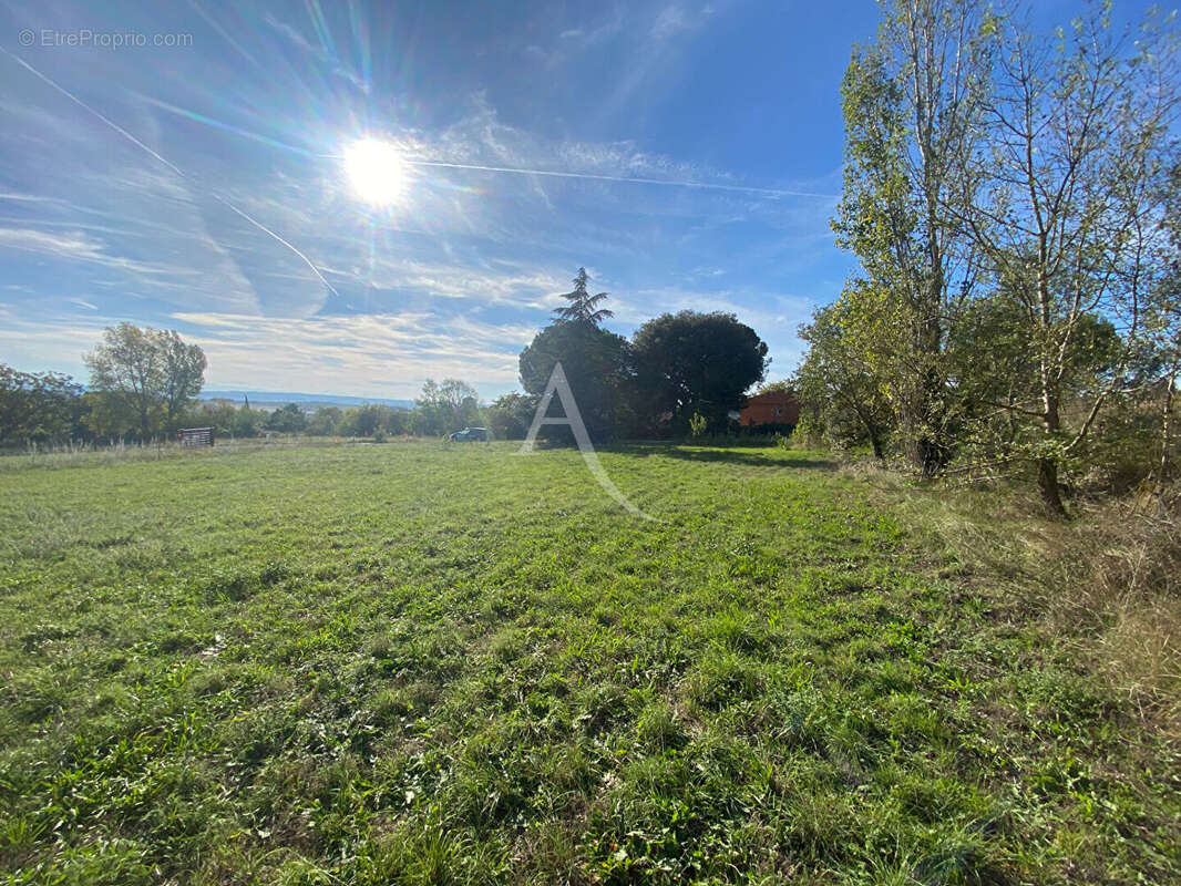 Terrain à VILLEPINTE