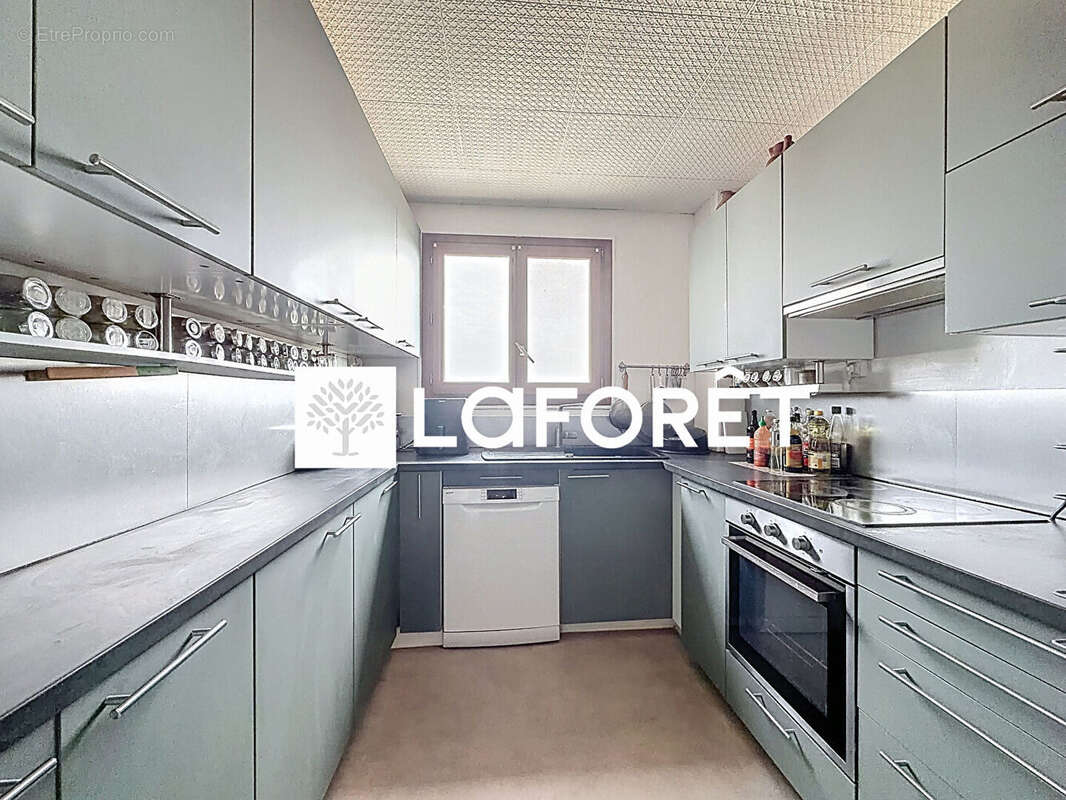 Appartement à BRIE-COMTE-ROBERT