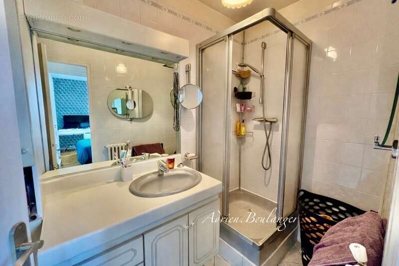 Maison à VAUX-LE-PENIL