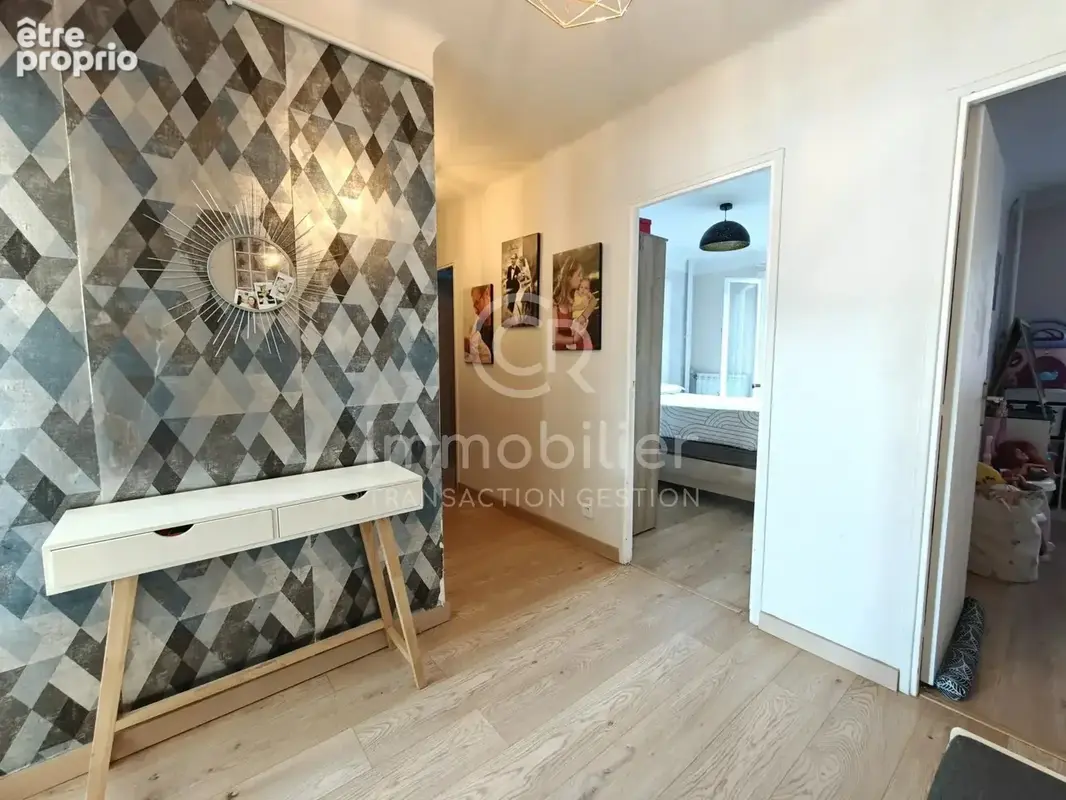 T4 traversant 67.44m² bocca sud garage+cave - photo 11