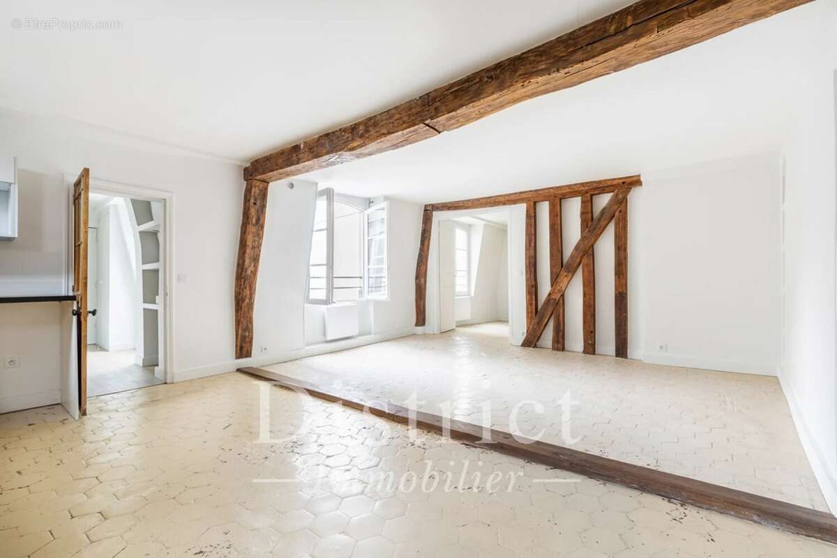 Appartement à PARIS-4E