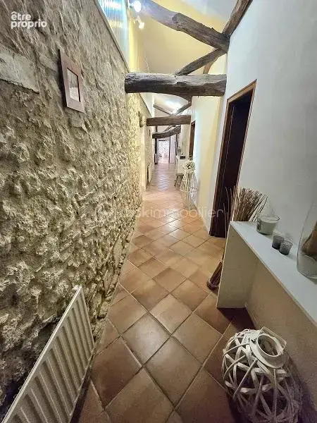 Magnifique longere renovee de 379 m2 avec 4 chambres et piscine sur 1.8 hectares !!! - photo 17