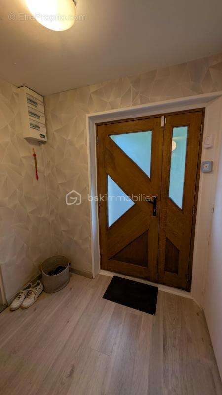 Maison à LA CELLE-SUR-MORIN