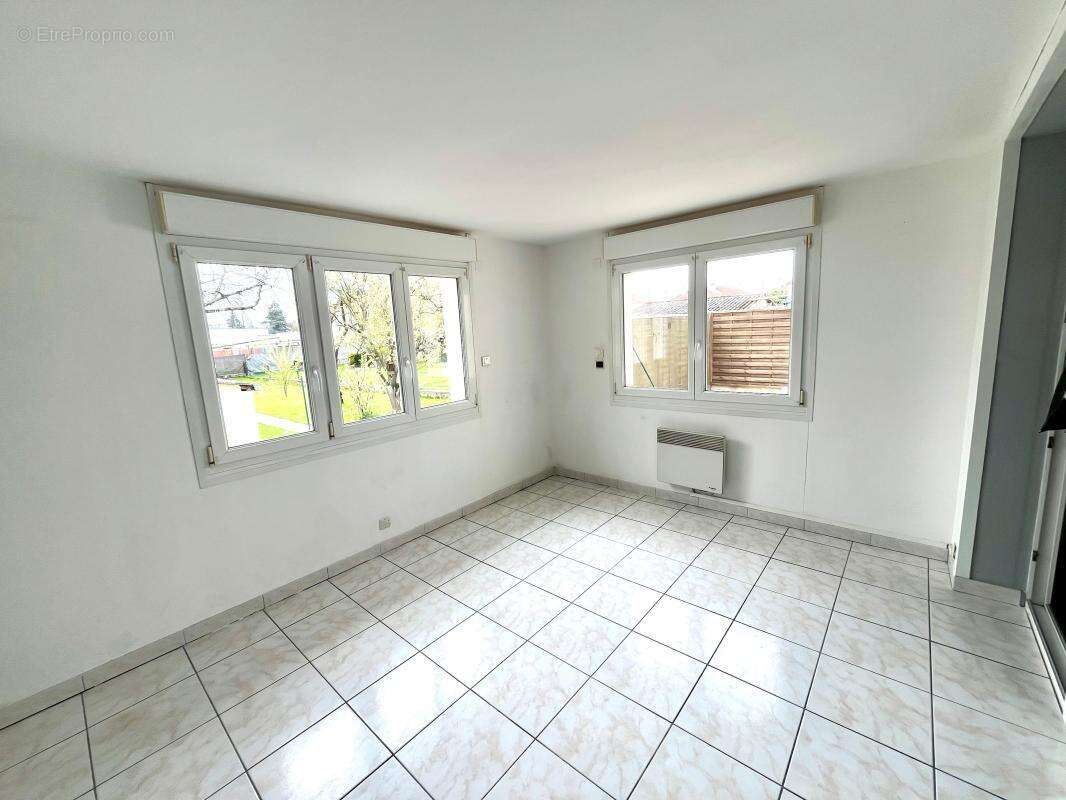 Maison à TERGNIER
