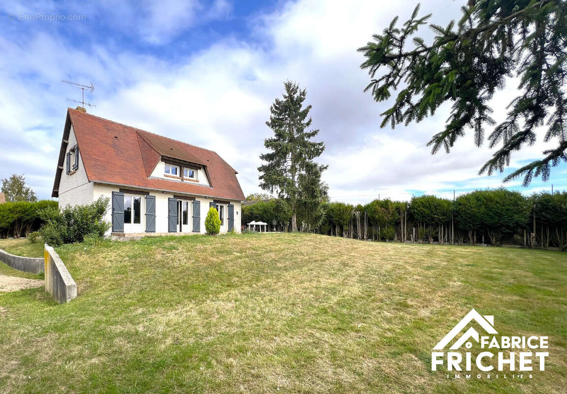 Maison 117 m² à Le Val-David  - photo 2