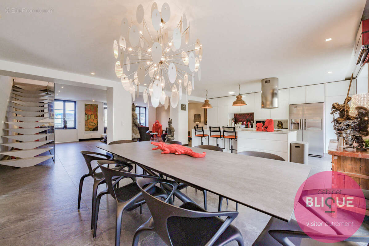 Maison à LAY-SAINT-CHRISTOPHE