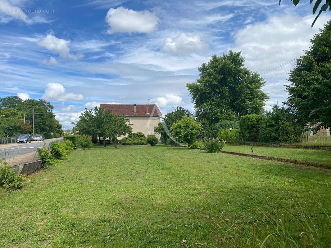 Maison à VALDERIES