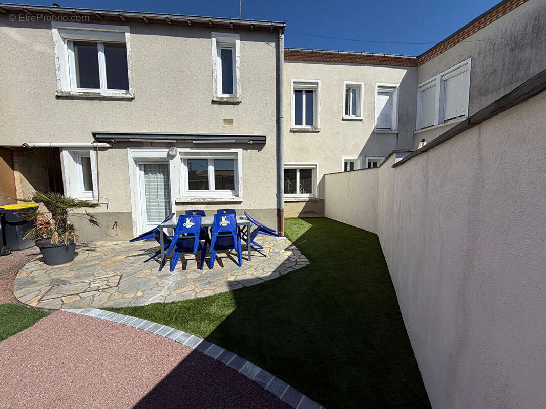 Maison à SAINT-ANDRE-DE-LA-MARCHE