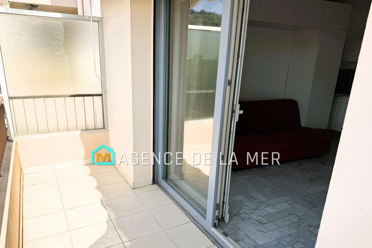 Appartement à MANDELIEU-LA-NAPOULE