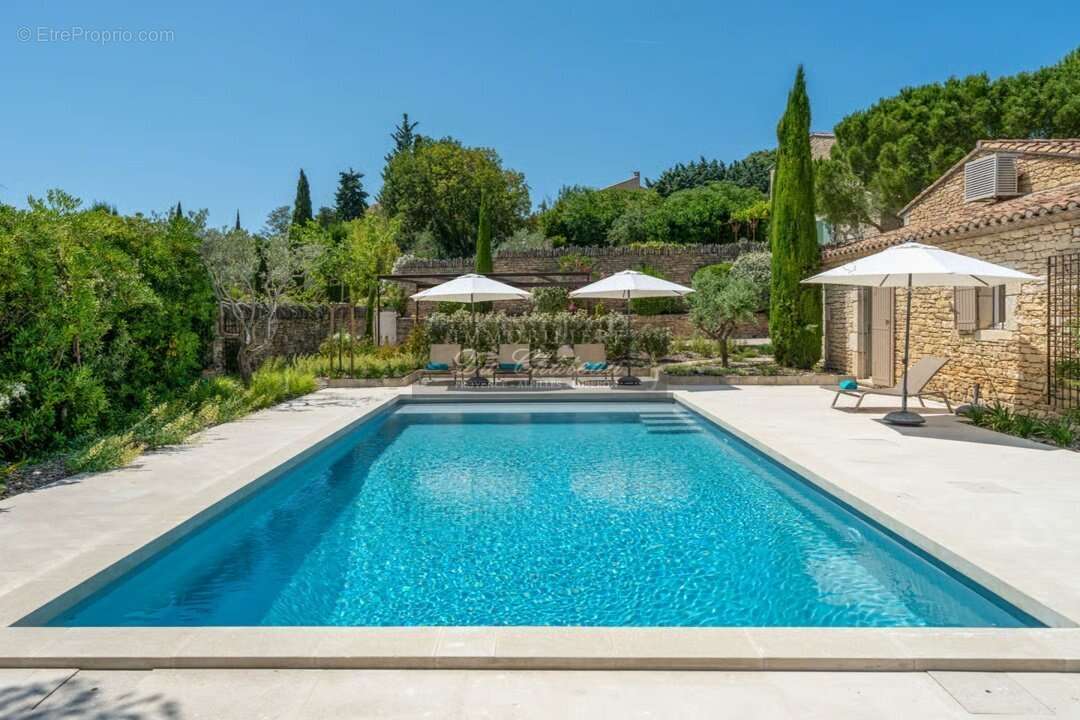 Maison à GORDES