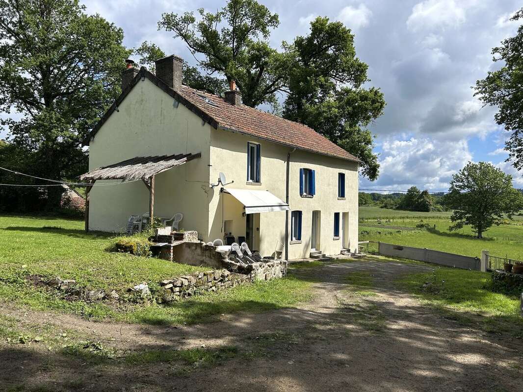 Maison à SAINT-DIZIER-LEYRENNE