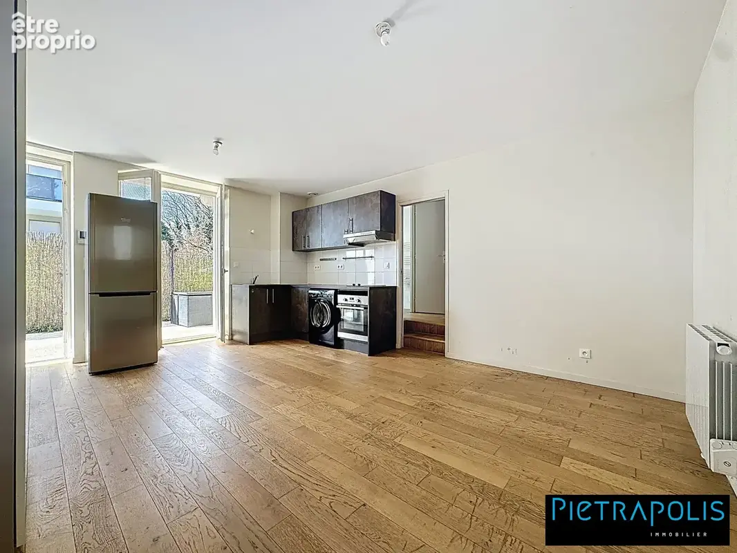 Appartement 38 m² à Ecully  - photo 7