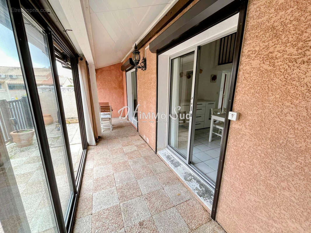 Maison 2 faces avec exterieurs et veranda - photo 4