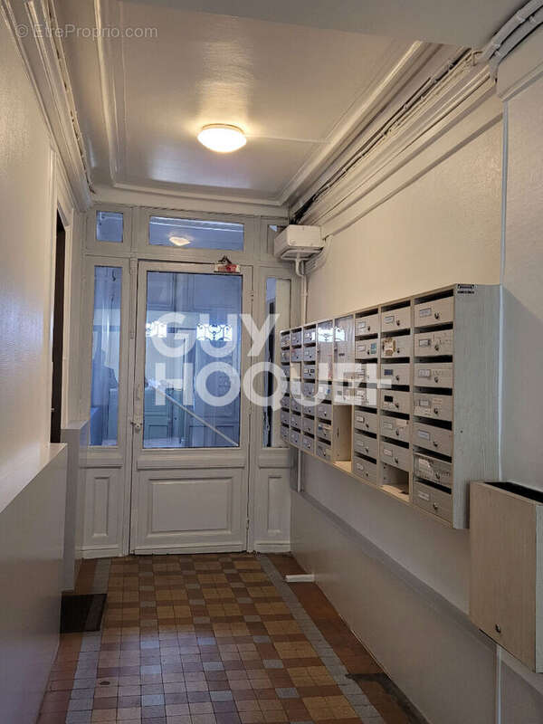 Appartement à PARIS-18E