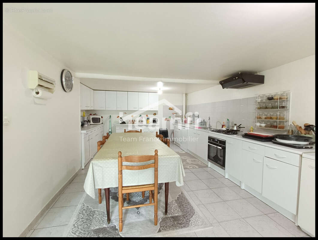 Appartement à THIERS