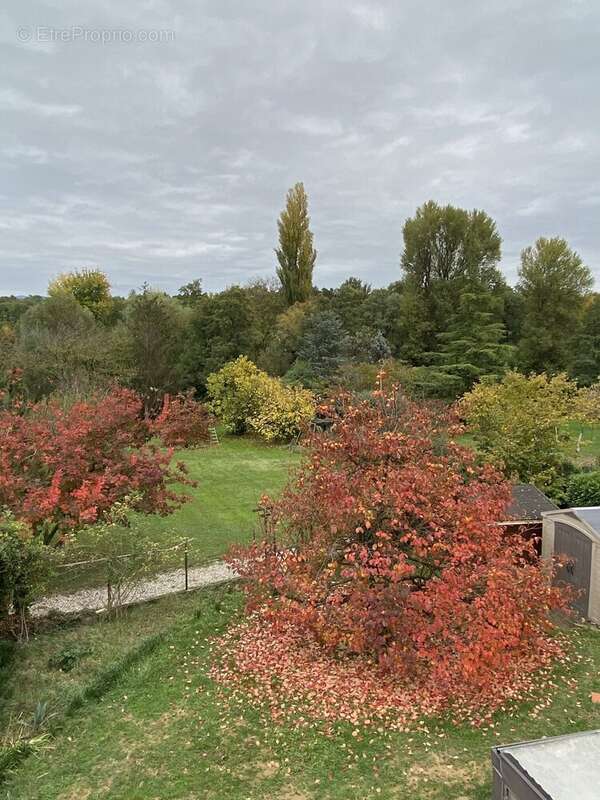 Maison à MONTELEGER