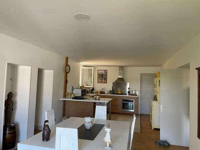Jolie ferme à l'intérieur des terres - photo 6