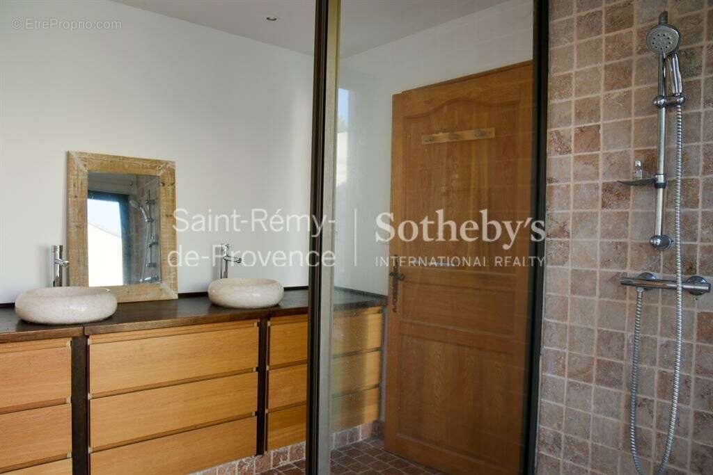 Maison à MAUSSANE-LES-ALPILLES