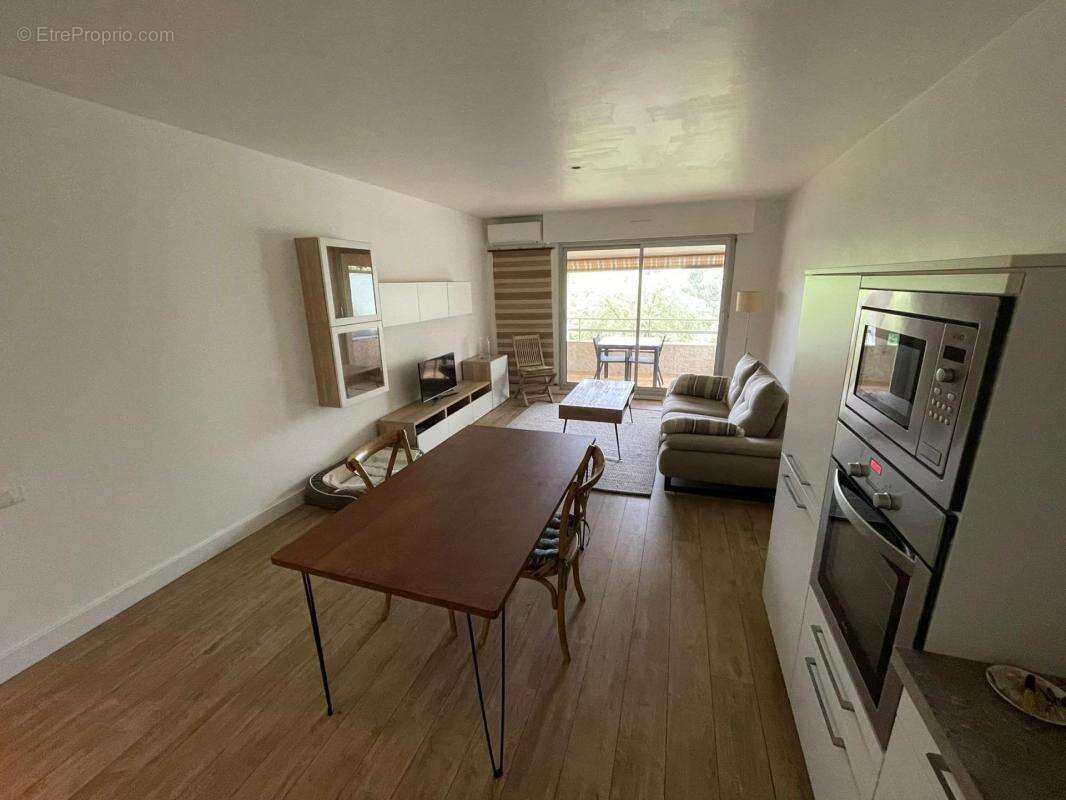 Appartement à SAINT-RAPHAEL