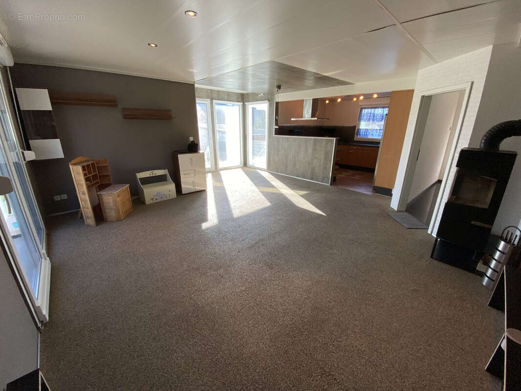Maison 5 pièces de 130 m2 avec piscine et sous-sol - photo 7