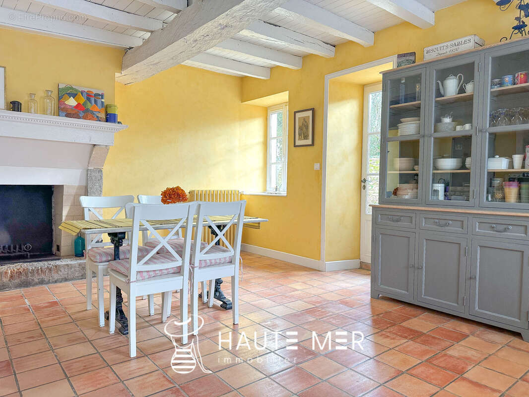 Maison à TALMONT-SAINT-HILAIRE