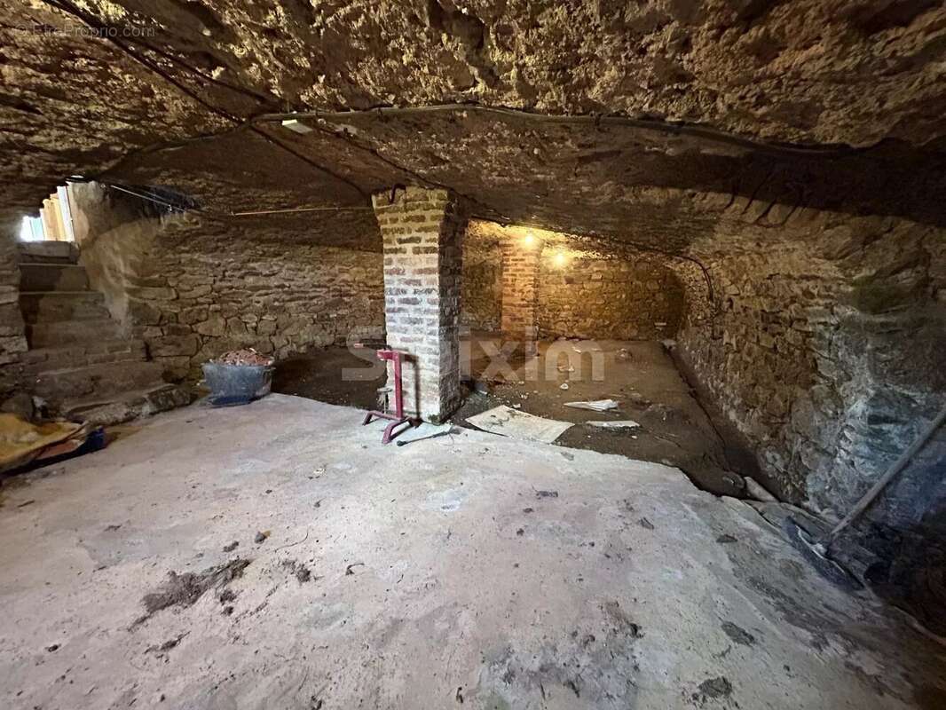 Maison à SAINTE-MAGNANCE