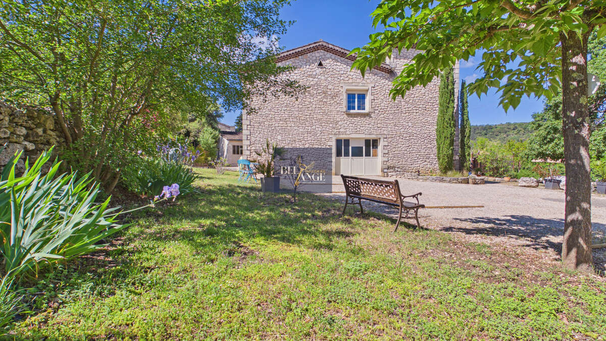 Maison à SALAVAS