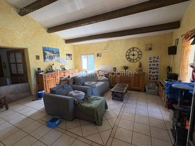 Maison traditionnel 3 chambres, avec piscine - photo 8