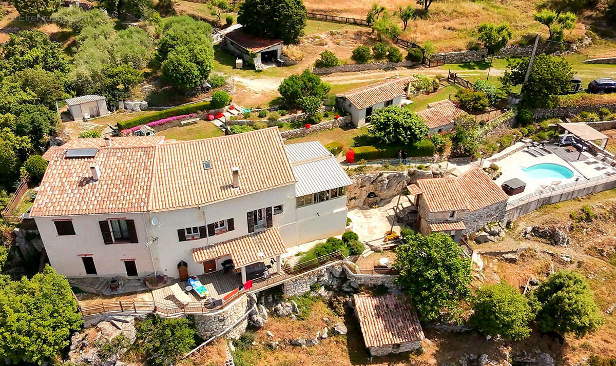Maison à TOUET-DE-L'ESCARENE