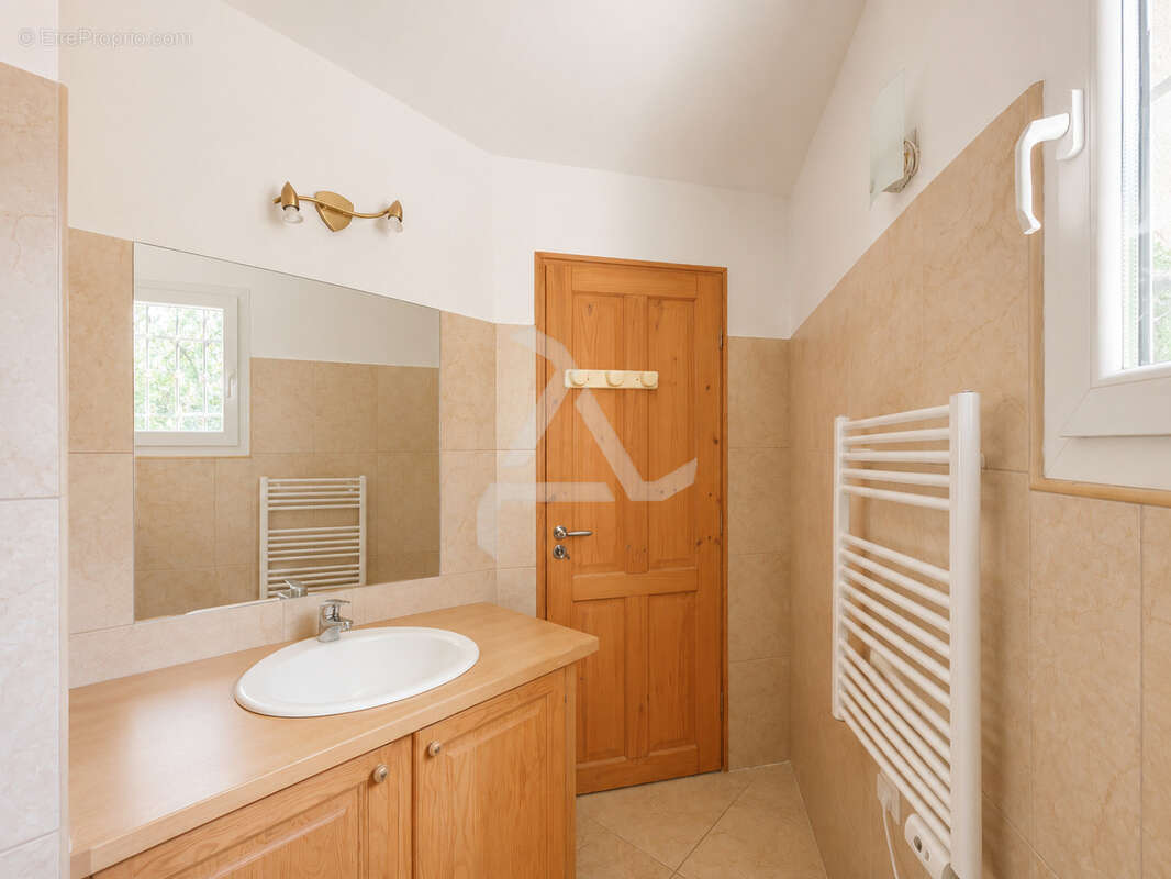 Appartement t2 de 61 m2 dans petite copropriété de charme à 20min de porto-vecchio - photo 12