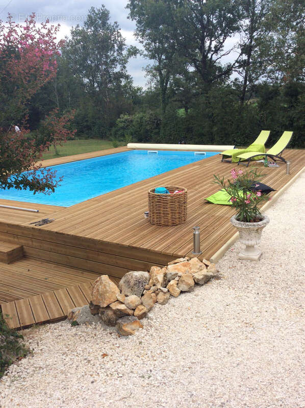 Maison de plain-pied  avec piscine chauffée et espace indépendant - photo 2