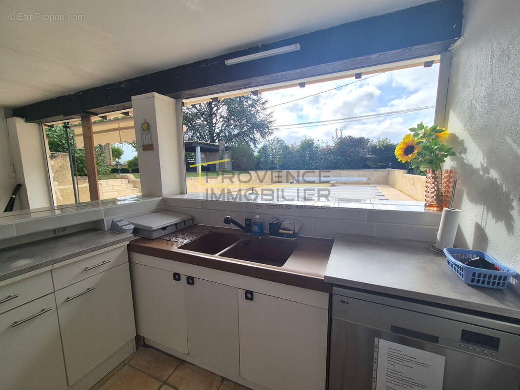 Maison à MONTBOUCHER-SUR-JABRON