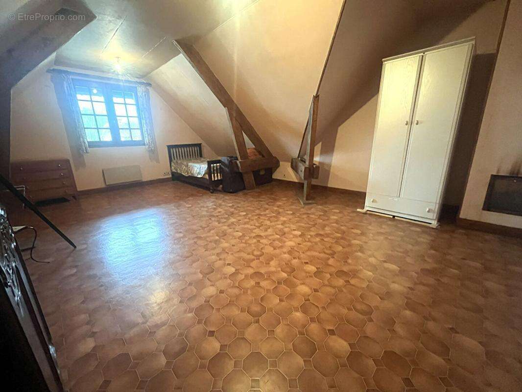 Maison sur sous sol 6 chambres  200 m2 - photo 8