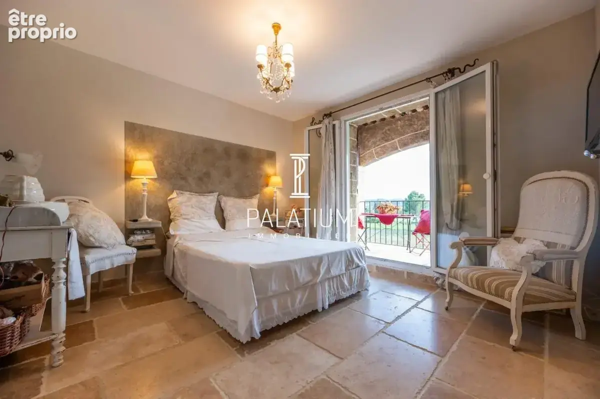 Maison d'exception - 6 pièces - 188 m² - photo 13