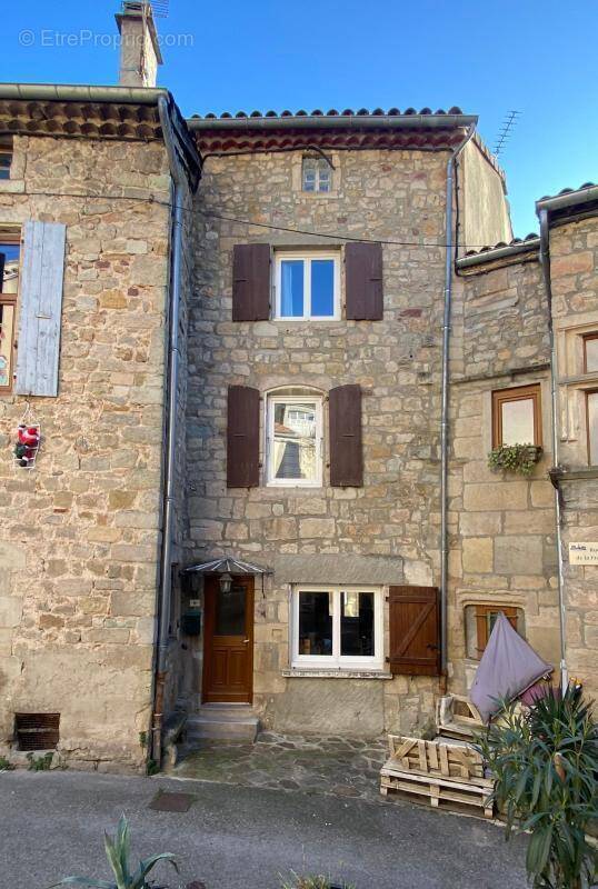 Maison à LARGENTIERE