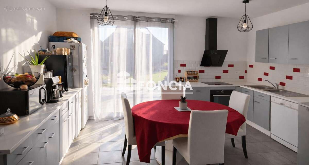 Maison à MORAND