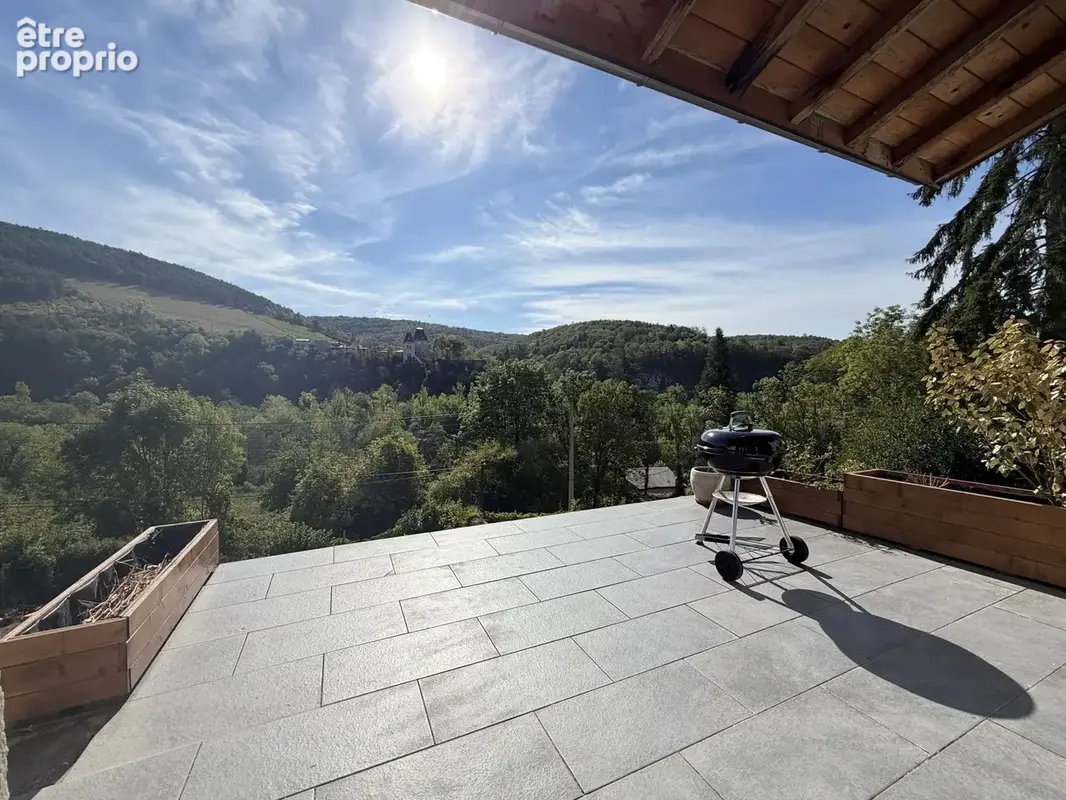 Maison de village en pierre rénovée   Terrasse et vue panoramique   PONCIN - photo 4
