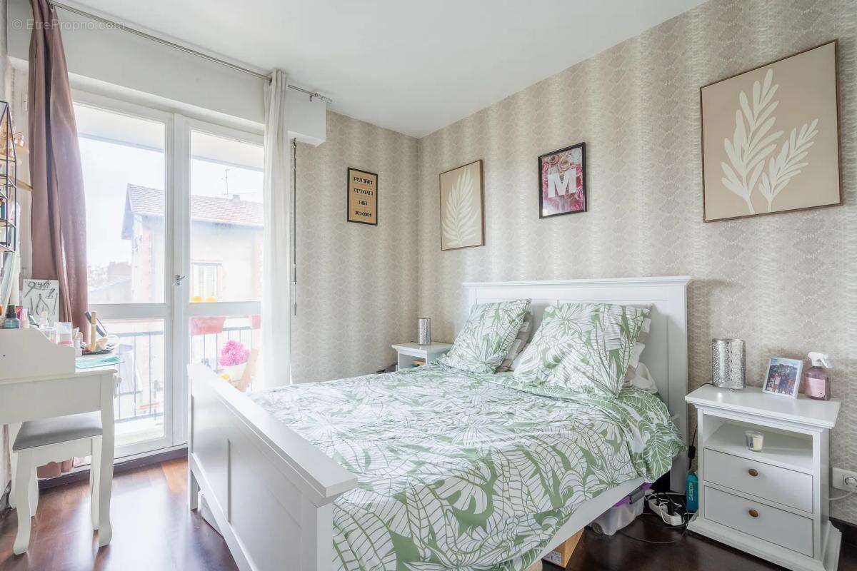 Appartement à LE BOURGET