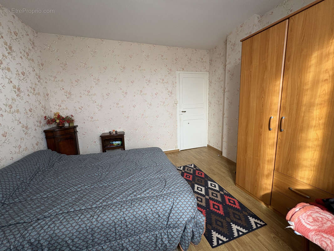 Maison à L&#039;EGUILLE