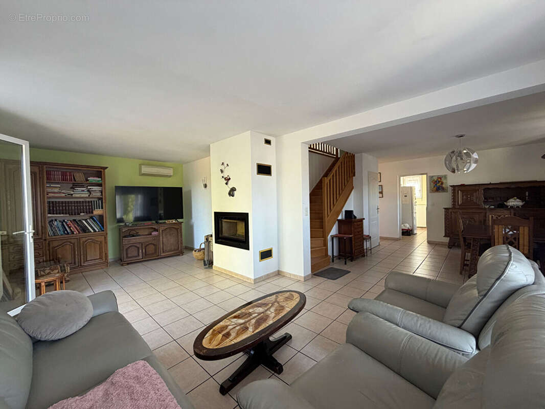 Maison Montmorot 6 pièces / 159.33 m² /3 chambres - photo 2