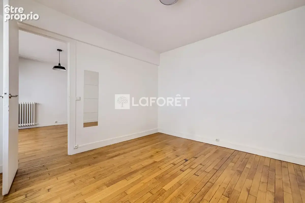 Appartement Paris 2 pièces - Secteur Mairie du XVème - photo 5