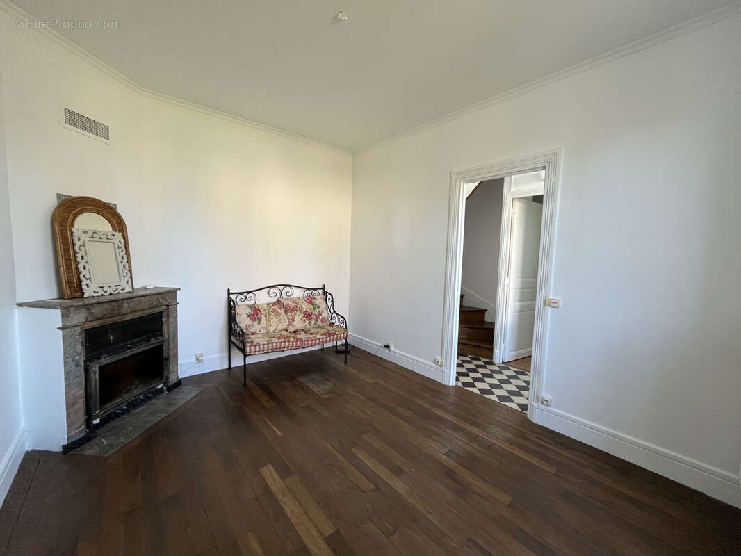 Maison à MALESHERBES