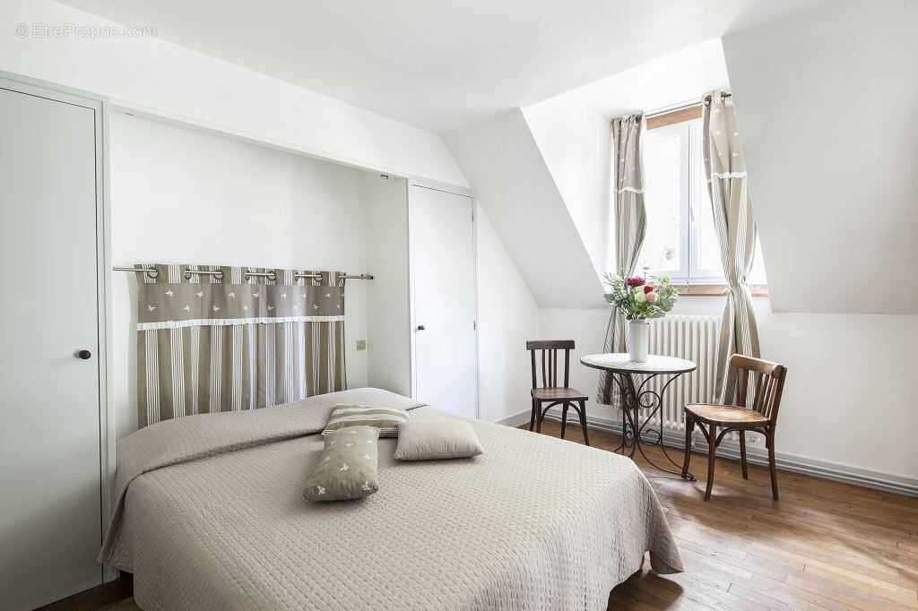 Magnifique Propriété  de 364 m² . - photo 4