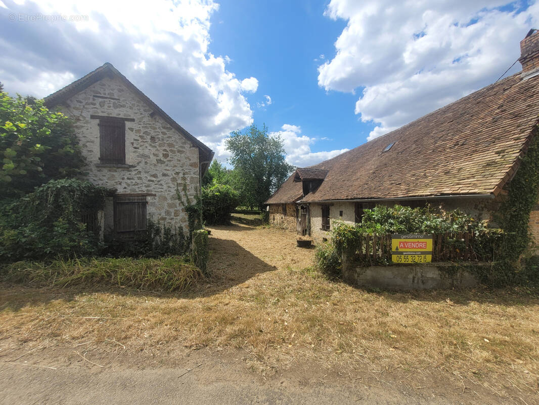 Maison à MAGNAC-BOURG