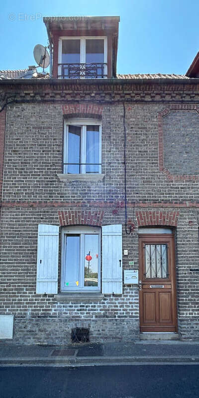 À VENDRE - Maison rénovée d'environ 68 m² au sol - Picquigny - photo 14