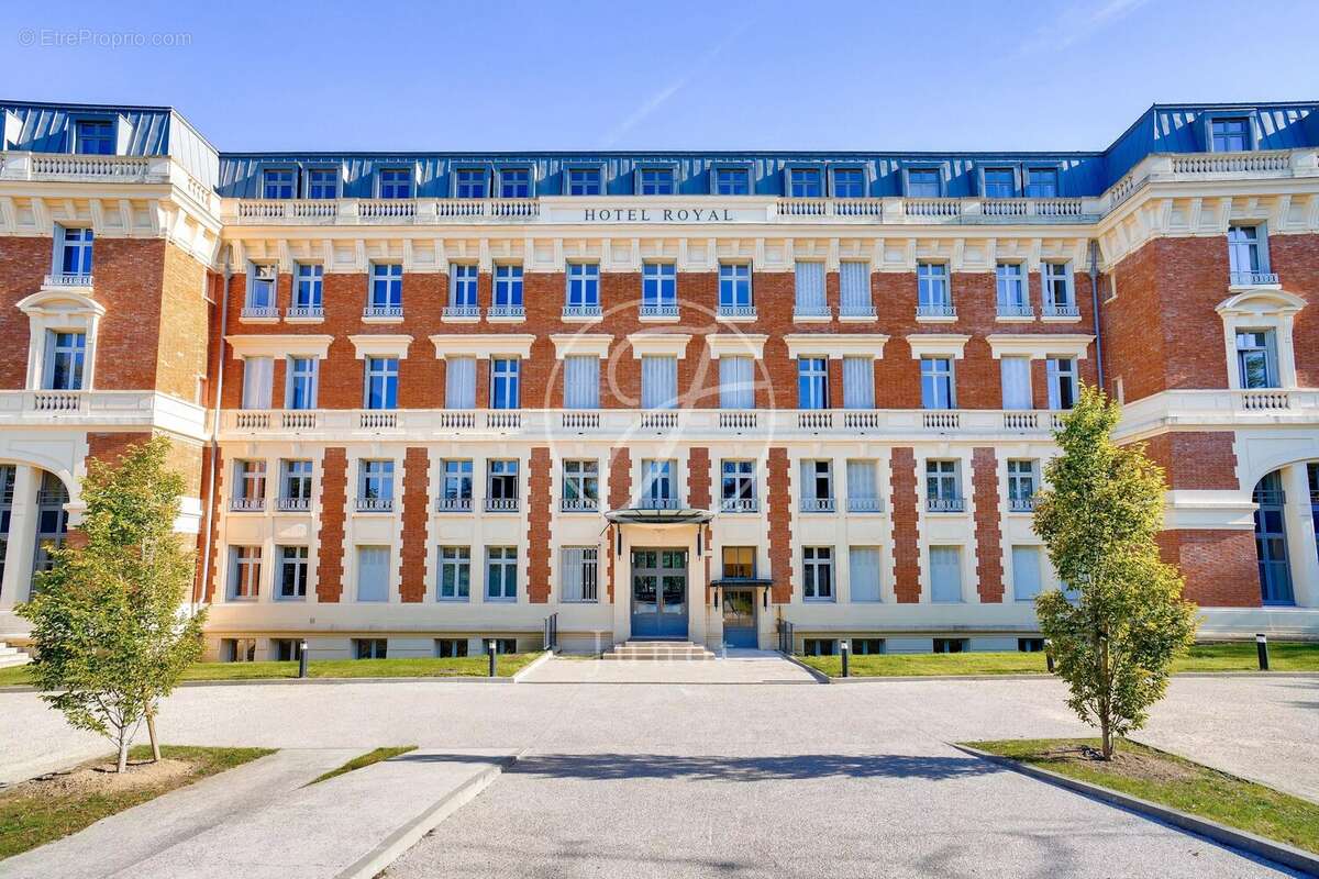 Appartement à MAISONS-LAFFITTE